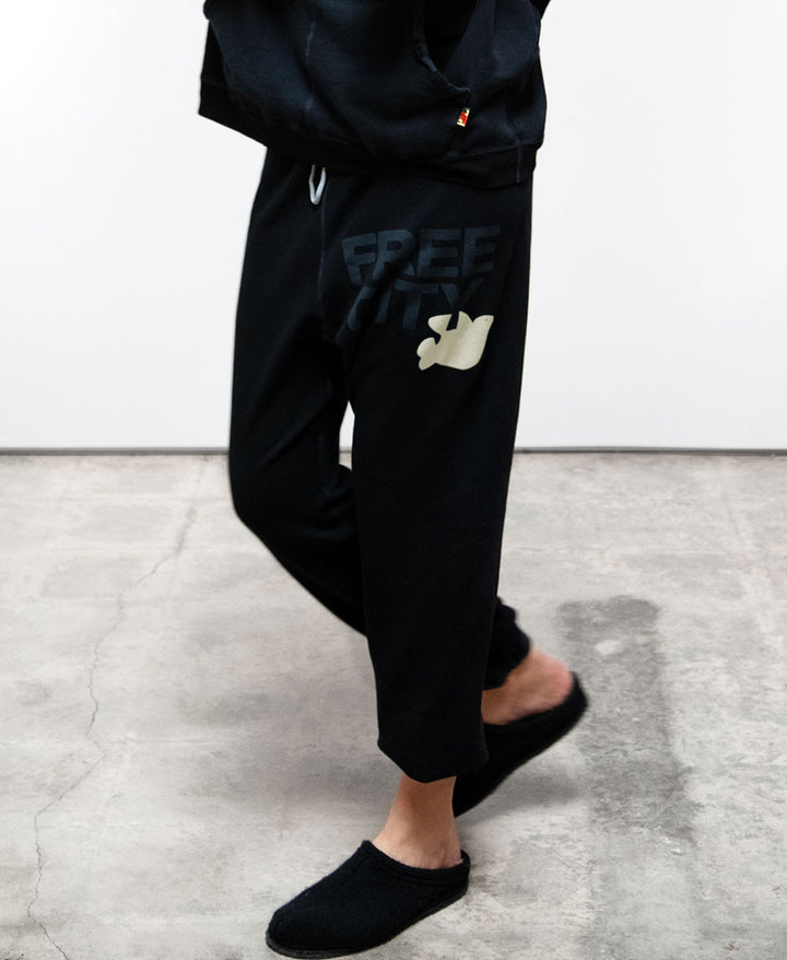 FREECITY sweatpant - blackspace main image 0